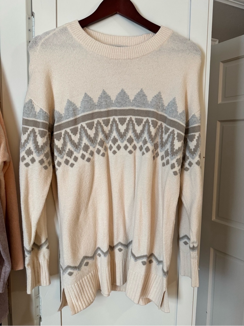 LOFT Cream and Gray Geometric Crewneck Sweater